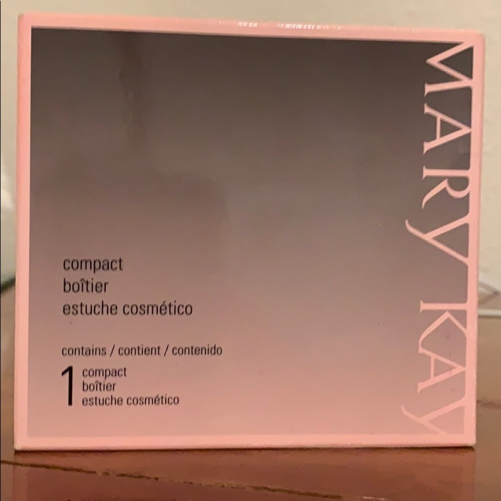 4/25. Mary Kay compact